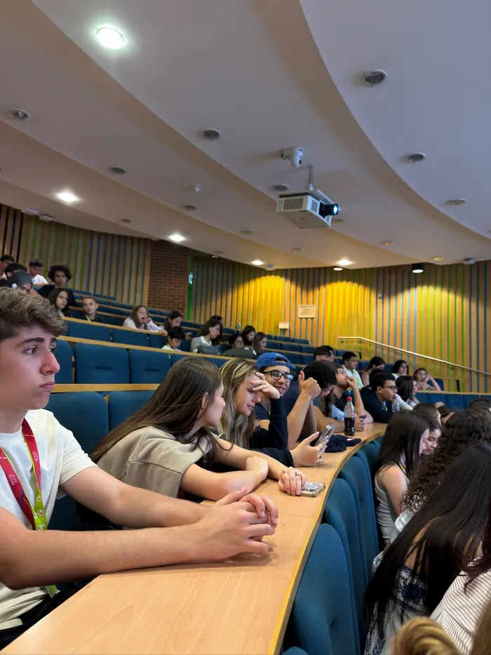 Alunos do Eurobreak em aula na University of Sussex
